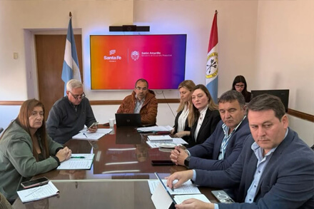Reunión de la Comisión Provincial de Emergencia Agropecuaria en el Ministerio de Desarrollo Productivo de Santa Fe