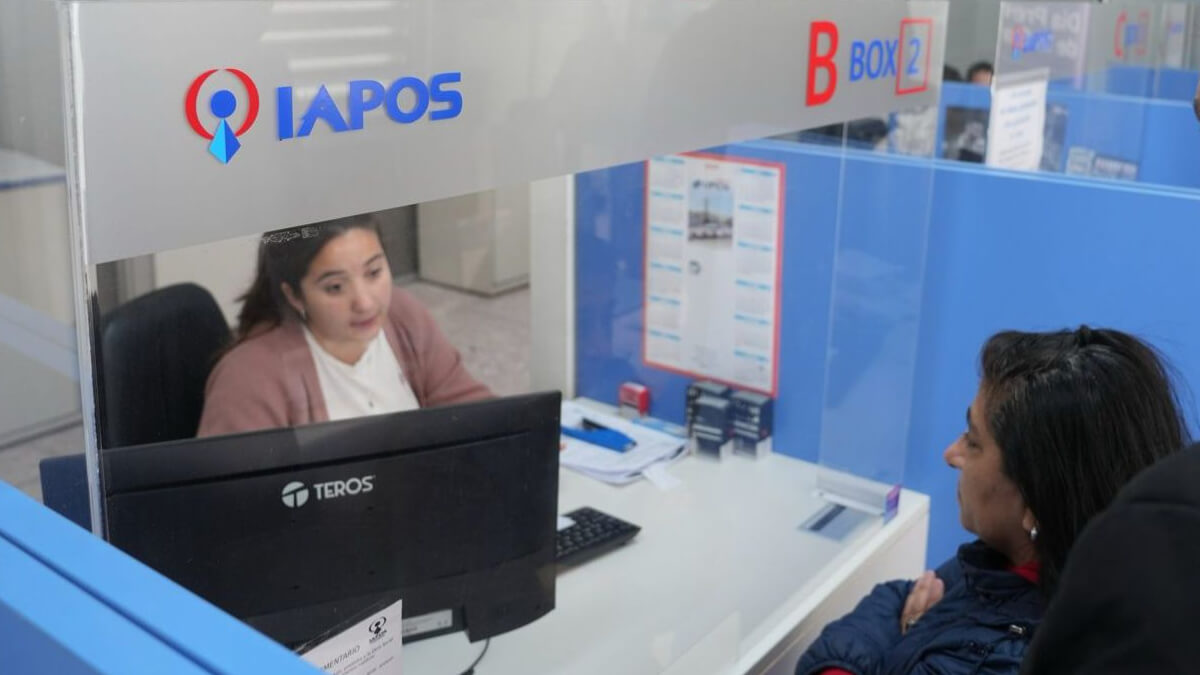 Oficinas de atención de Iapos durante la campaña “Octubre Rosa” por la prevención del cáncer de mama.