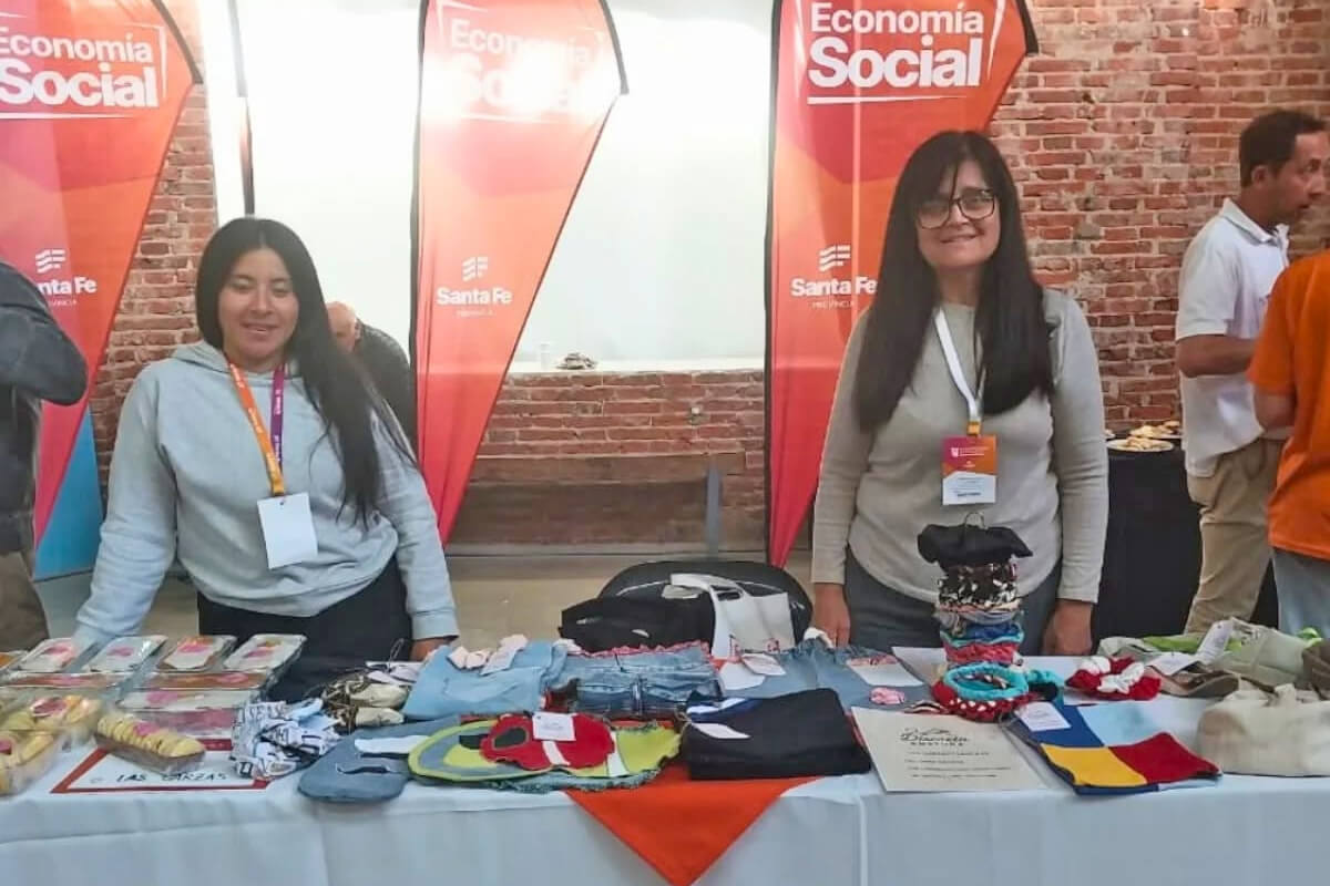 Delegación de Las Garzas participando en el 1° Encuentro Provincial de Economía Social en Santa Fe