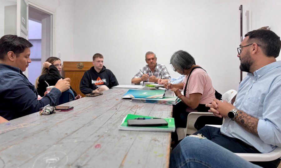 Sergio Chiqui Rojas reunido con la Comisión de Carnavales Verenses por el proyecto de Fiesta Provincial