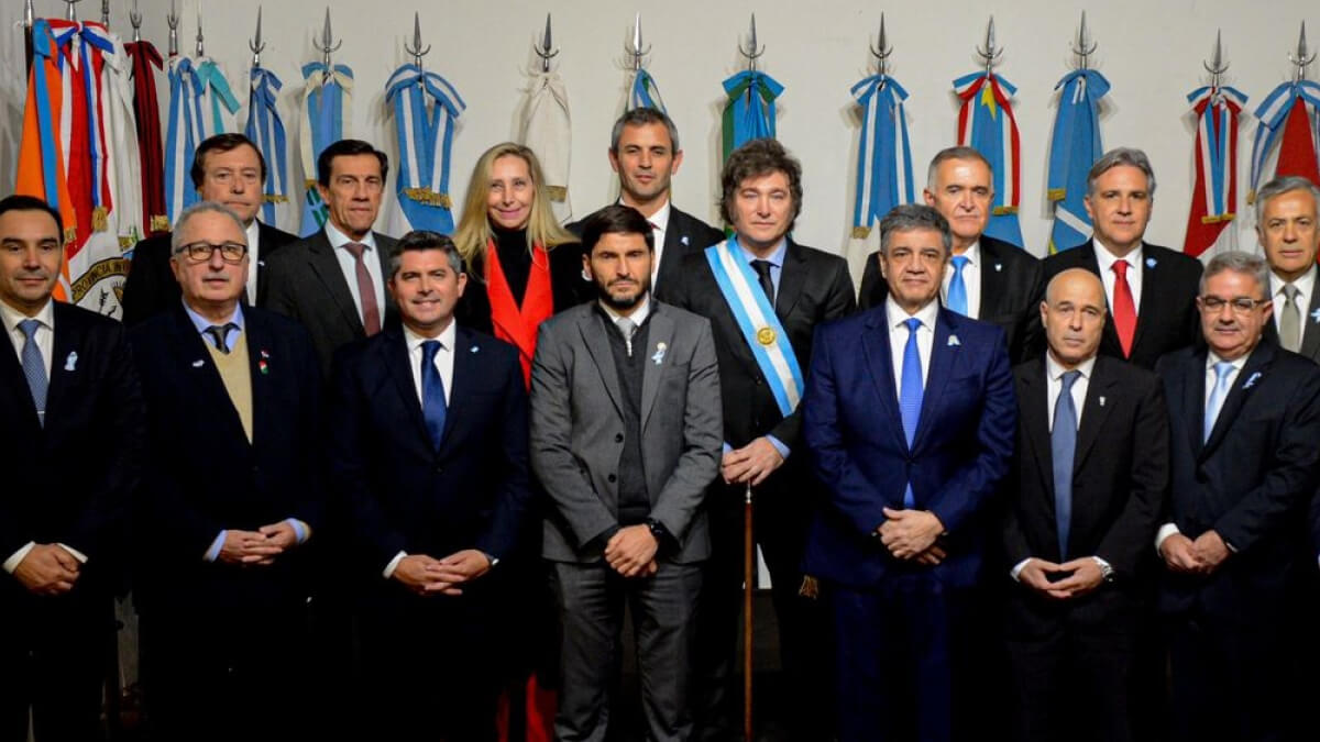 Javier Milei reunido con gobernadores en Casa Rosada tras el Pacto de Mayo de Tucumán 2024