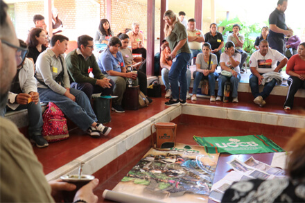 Encuentro de organizaciones de la Agricultura Familiar en La Lola, Reconquista, Santa Fe, donde se debatió sobre políticas públicas, diálogo institucional y desarrollo rural sostenible.