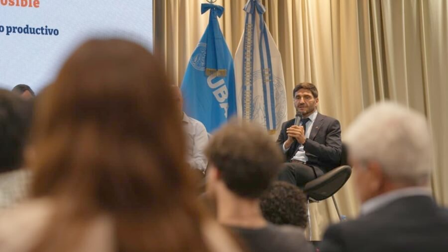 Gobernador Maximiliano Pullaro en conferencia UBA sobre desarrollo productivo y Estado activo