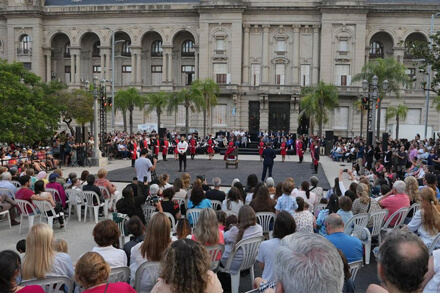 homenaje al Brigadier Estanislao López en el 239 aniversario de su nacimiento acto histórico Santa Fe