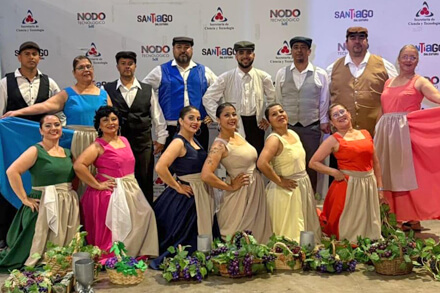 Integrantes de la Escuela Municipal de Danzas Flor del Irupé premiados en certamen folclórico en Santiago del Estero