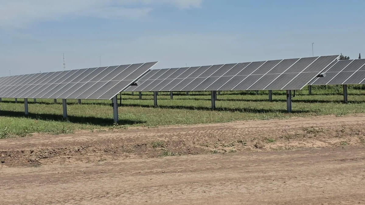 parque solar fotovoltaico en Ceres 1 paneles solares energía renovable San Cristóbal