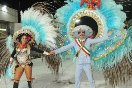 Carnavales 2024 en Vera comparsas desfile calle San Martín tradición música y cultura