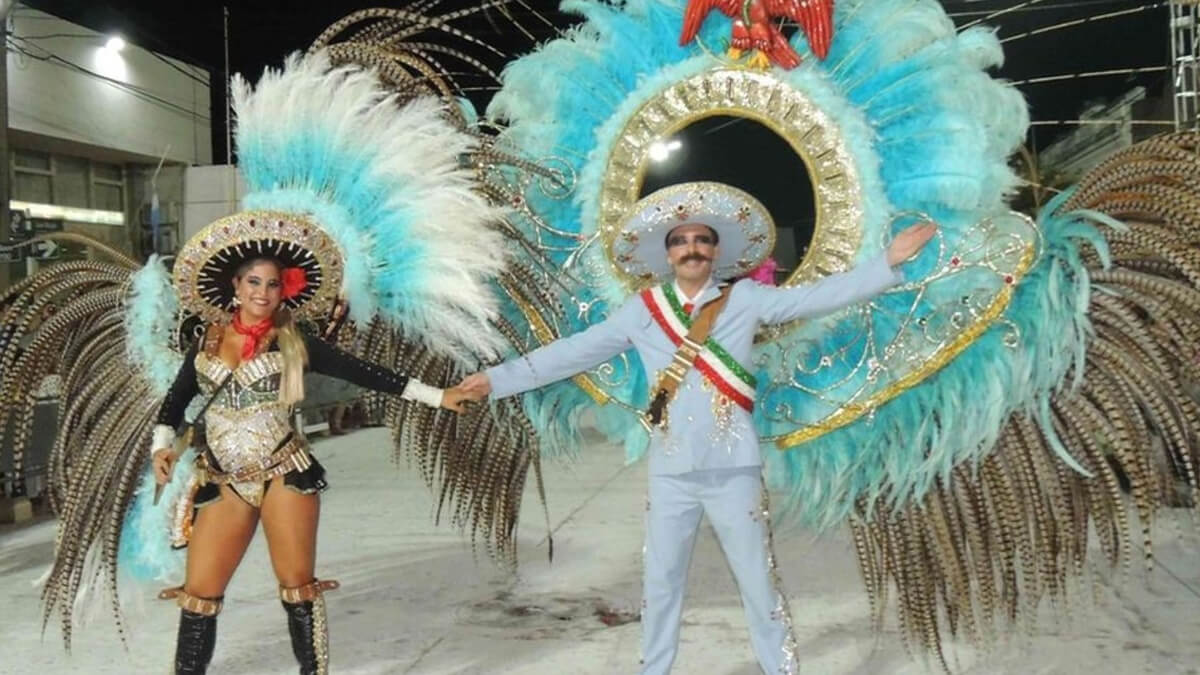 Carnavales 2024 en Vera comparsas desfile calle San Martín tradición música y cultura