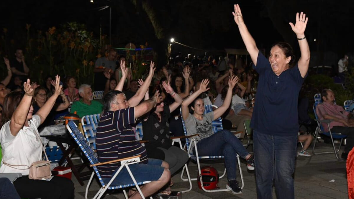Celebración del Pesebre y Cuentos Mágicos Navideños 2025 en la Plaza Los Colonizadores de Avellaneda