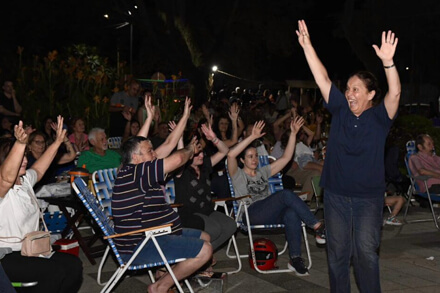 Celebración del Pesebre y Cuentos Mágicos Navideños 2025 en la Plaza Los Colonizadores de Avellaneda