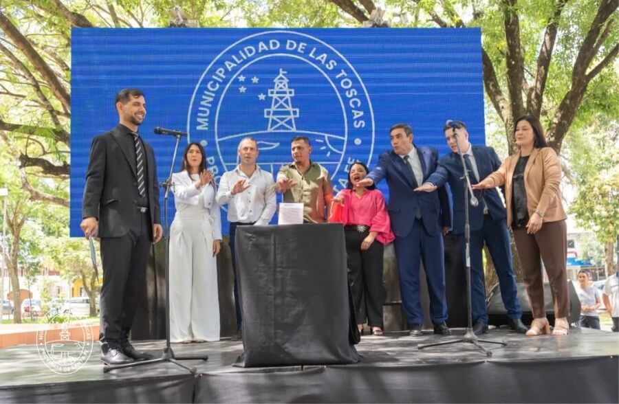 Iván Sánchez toma juramento a los integrantes de su gabinete municipal en Las Toscas