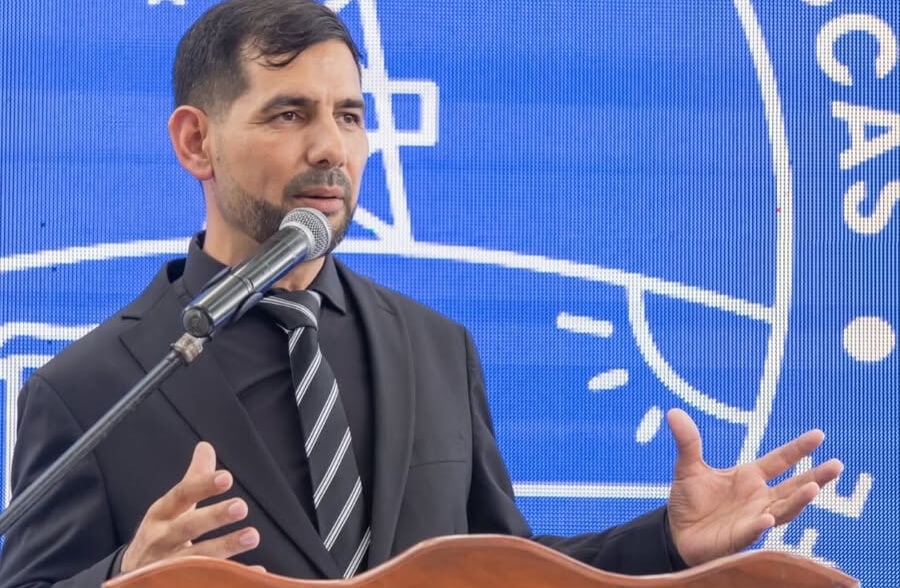 Iván Sánchez dando su primer mensaje a los vecinos como intendente de la ciudad de Las Toscas