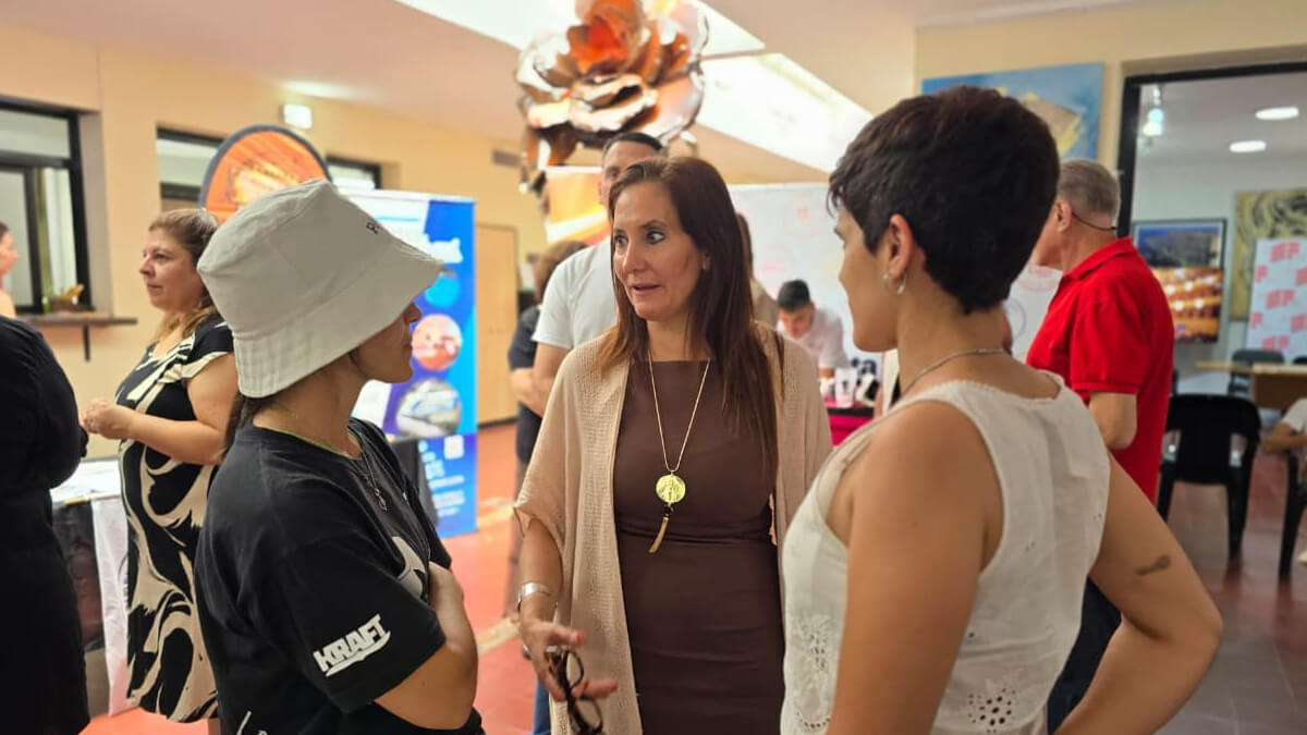 Marcela Aeberhard dialoga con representantes de localidades de la Costa Santafesina sobre la oferta turística de verano del corredor Ruta Provincial 1
