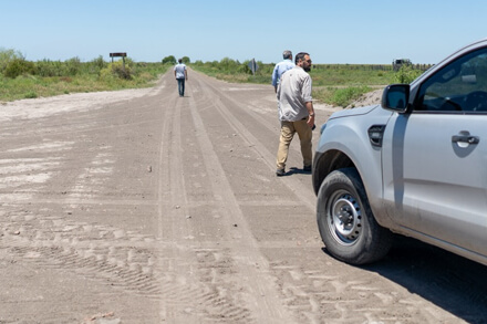 El diputado Sergio Rojas recorre la intersección de las rutas provinciales 30, 31 y 13 en el norte santafesino durante una visita a los Bajos Submeridionales