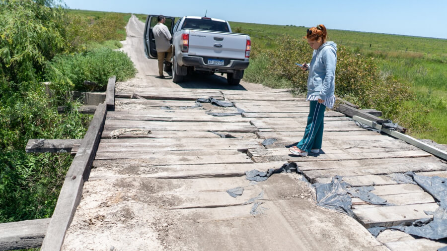 Antigüo puente de quebracho sobre la ruta provincial 31