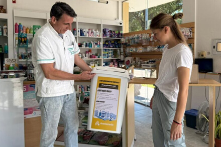 Punto de descarte seguro de residuos patogénicos en farmacia de Avellaneda con contenedores sanitarios