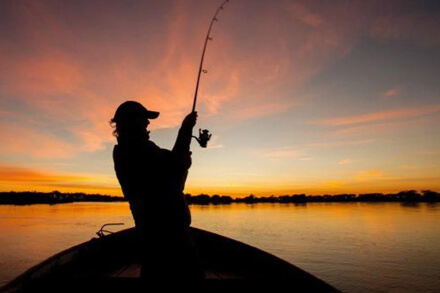 pescador deportivo en Santa Fe con licencia de pesca digital – trámite online pesca deportiva