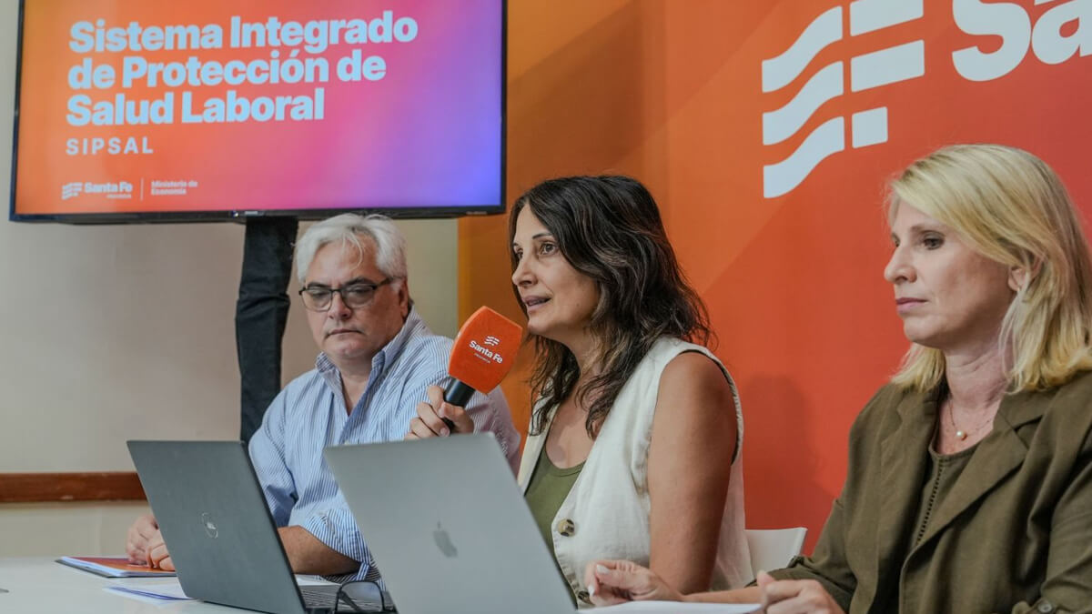 Autoridades provinciales presentan el nuevo sistema integral de salud laboral para trabajadores públicos en Santa Fe