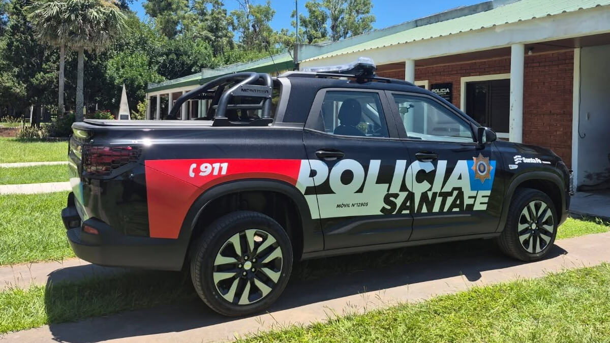 Nuevo móvil policial Chevrolet Montana 0 km entregado a la Subcomisaría 12 de Nicanor Molinas para reforzar la seguridad