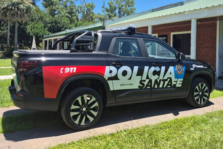 Nuevo móvil policial Chevrolet Montana 0 km entregado a la Subcomisaría 12 de Nicanor Molinas para reforzar la seguridad