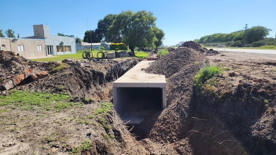 Construcción de desagües para mejorar el escurrimiento del agua pluvial en Malabrigo
