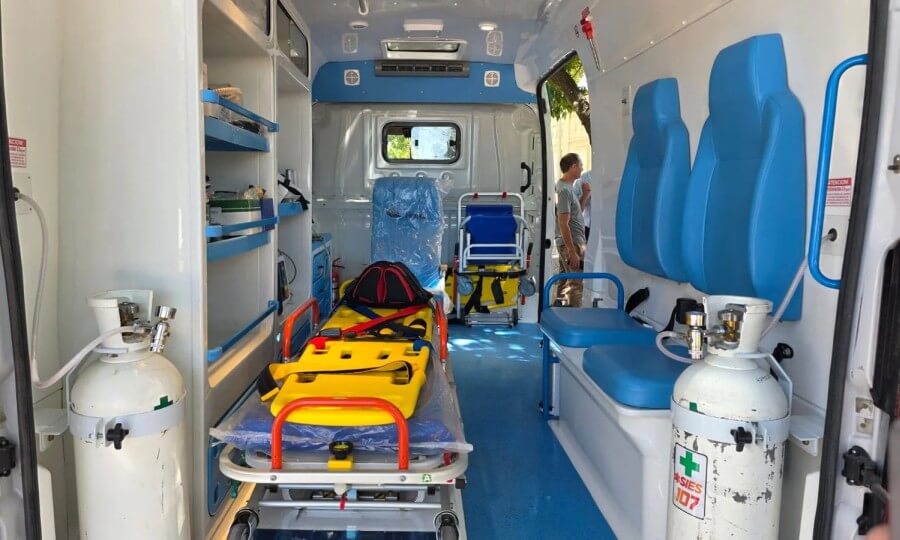 Interior de la ambulancia de alta complejidad presentada en Hersilia