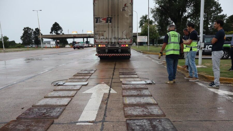 Operativo de control de camiones en rutas provinciales de Santa Fe por exceso de carga