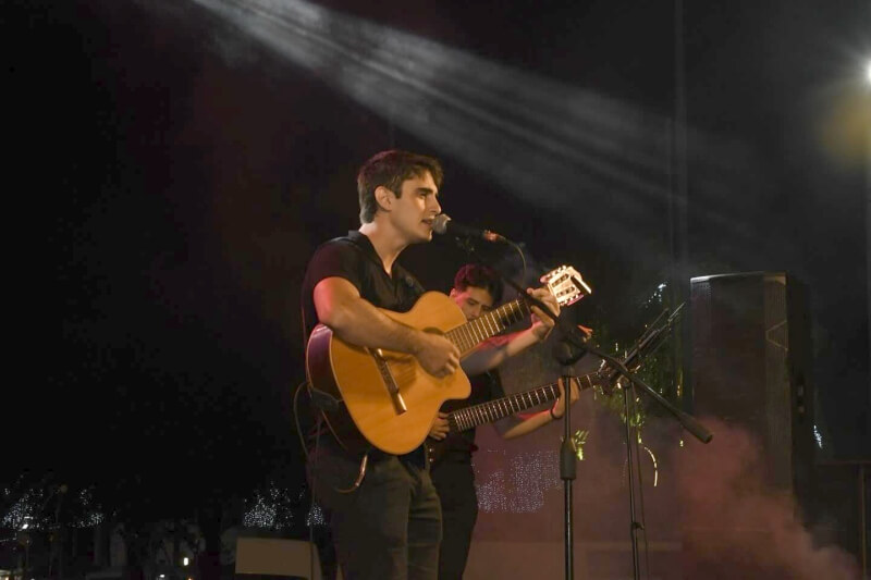 Actuación de Tadeo Di Benedetto en los festejos del aniversario de Avellaneda