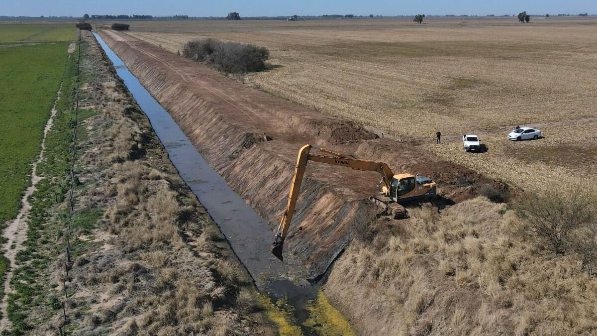 Obras de canalización y desagües pluviales para reducir el riesgo hídrico en localidades de Santa Fe