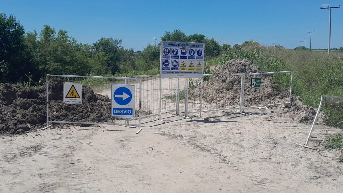 Camino Rural N.º 18 cerrado al tránsito por obras de gasoducto en Villa Ocampo