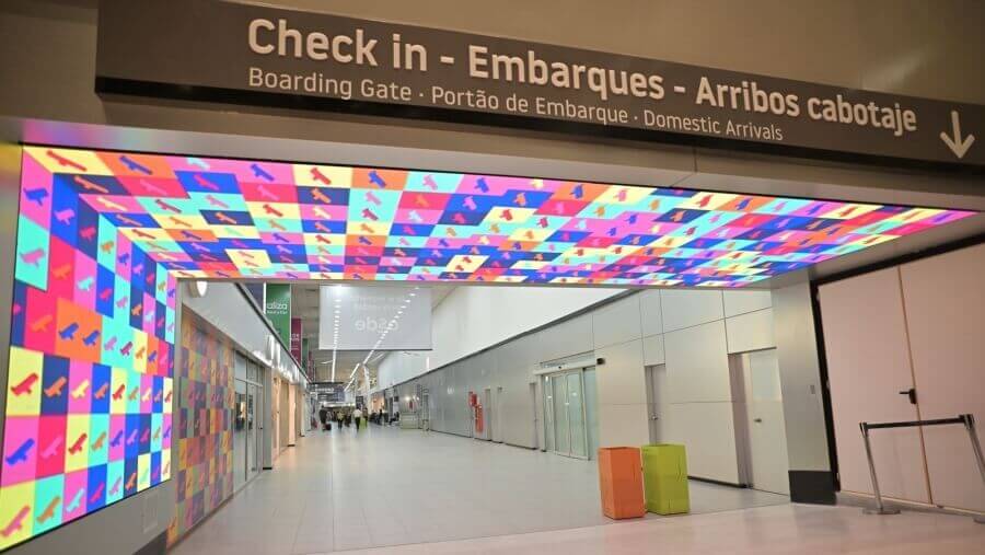 Zona de embarques del Aeropuerto de Rosario tras las obras de modernización