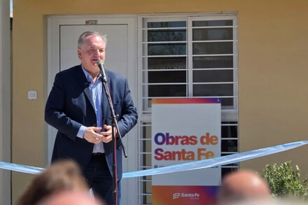 Felipe Michlig encabezó inauguración de viviendas en San Guillermo