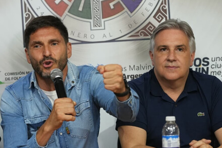 Pullaro y Llaryora brindan una conferencia de prensa en Cosquín