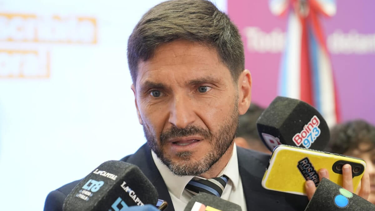 El gobernador Maximiliano Pullaro realiza declaraciones sobre la reforma del régimen penal juvenil en Santa Fe