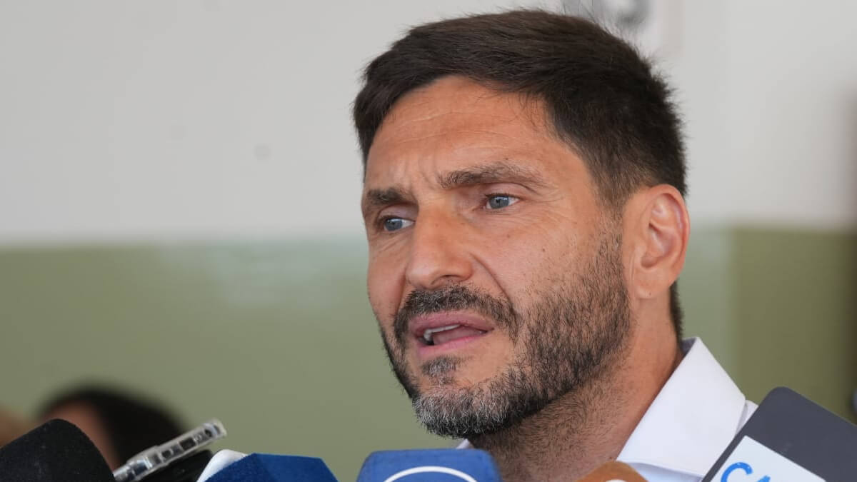 Maximiliano Pullaro realiza declaraciones a la prensa sobre la baja de imputabilidad y delitos graves cometidos por menores en Santa Fe