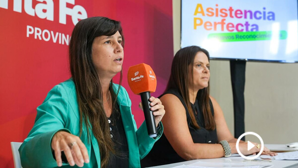Docentes de Santa Fe reciben presentación de premio especial Asistencia Perfecta por continuidad escolar