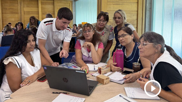 capacitación docente en tecnologías STEAM y robótica en el Centro de Innovación de Avellaneda