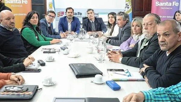 Reunión paritaria docente en Santa Fe entre Gobierno provincial y gremios Amsafé Sadop UDA Amet