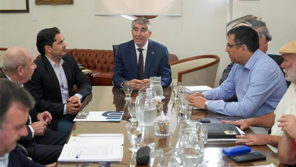 Reunión paritaria en Casa de Gobierno entre los ministros Fabián Bastia y Roald Báscolo con representantes de ATE y UPCN en Santa Fe