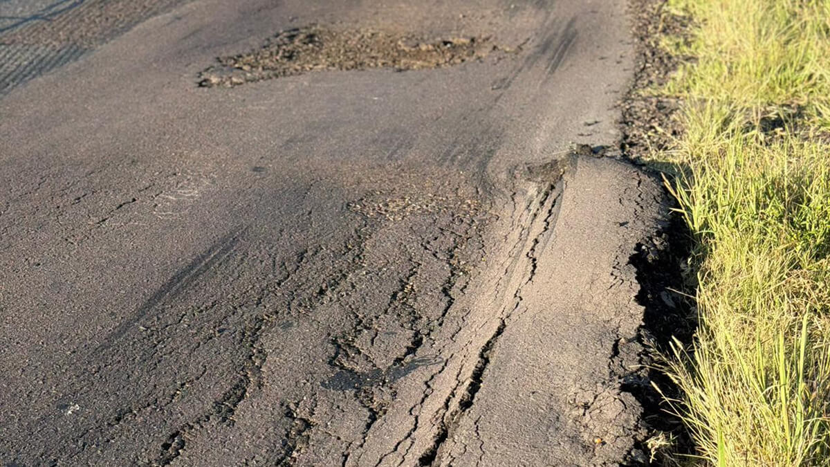 Bache profundo en la Ruta Nacional 11 en el norte de Santa Fe