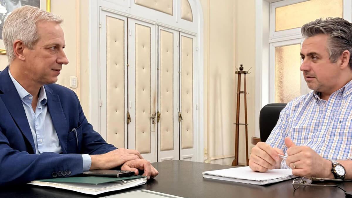 Dionisio Scarpin reunido con el ministro de Seguridad Pablo Cococcioni por el plus para policías de calle en el norte santafesino