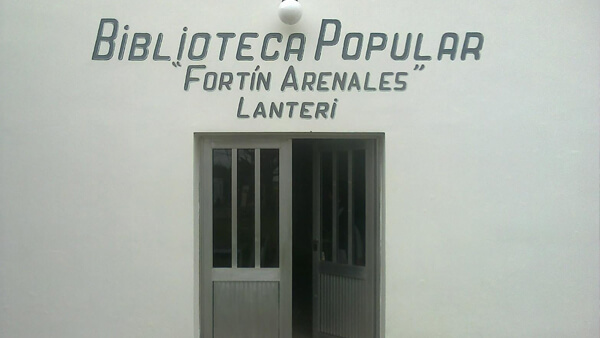 frente de la Biblioteca Popular Fortín Arenales en Lanteri Santa Fe