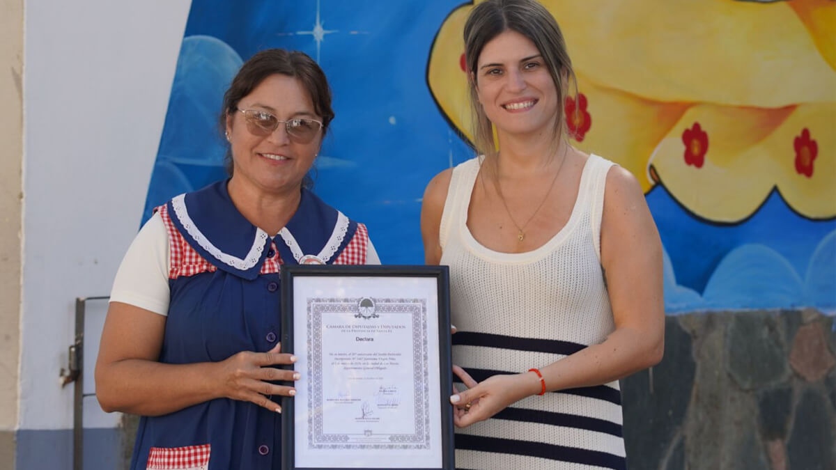 diputada Charo Mancini entrega declaración de interés al JIPI 1467 Santísima Virgen Niña en Las Toscas