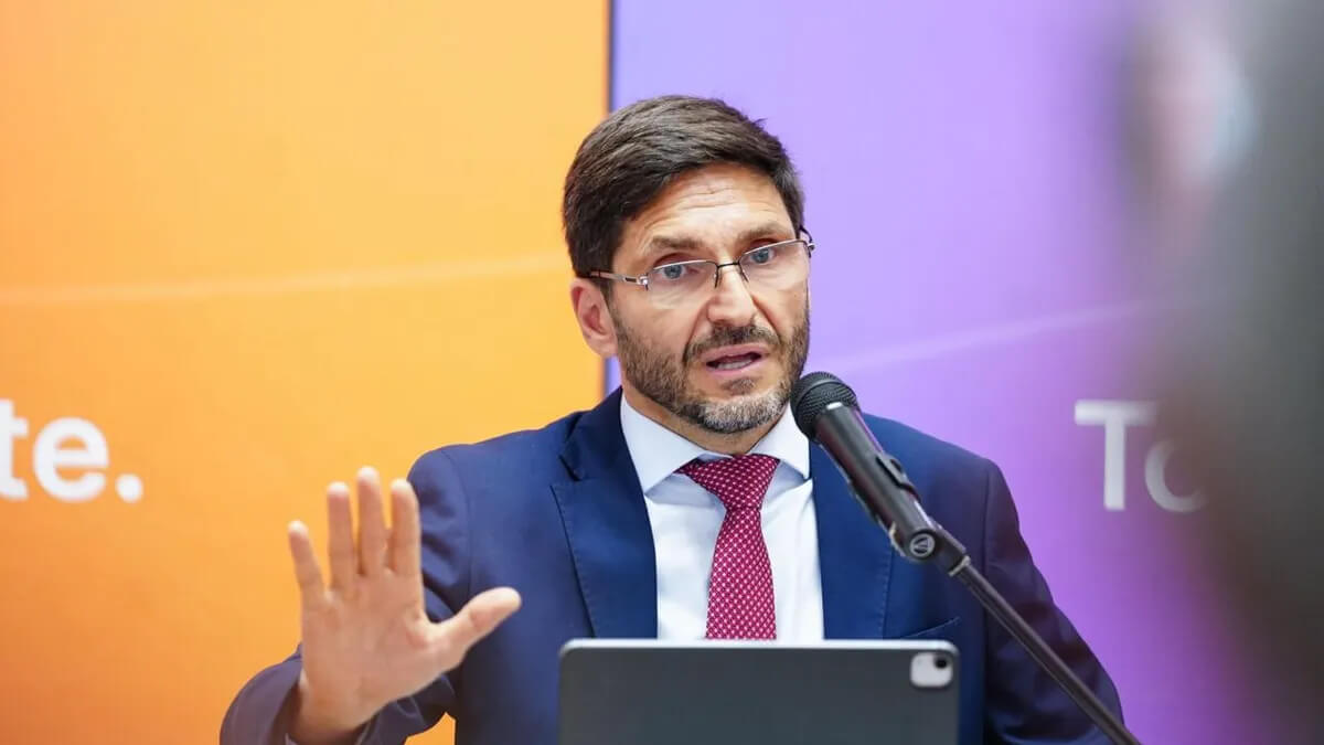 Maximiliano Pullaro gobernador Santa Fe ley antimafia seguridad crimen organizado