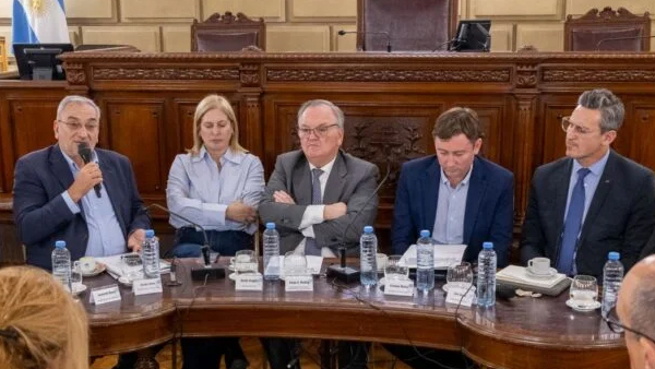 desarrollo de la audiencia publica en el senado de santa fe