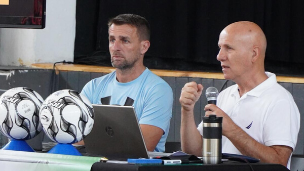 primera jornada clínica entrenadores fútbol infantil Villa Ocampo capacitación deportiva