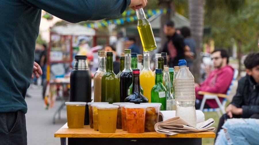 puestos con productos artesanales dulces caseros feria ocampense santa fe