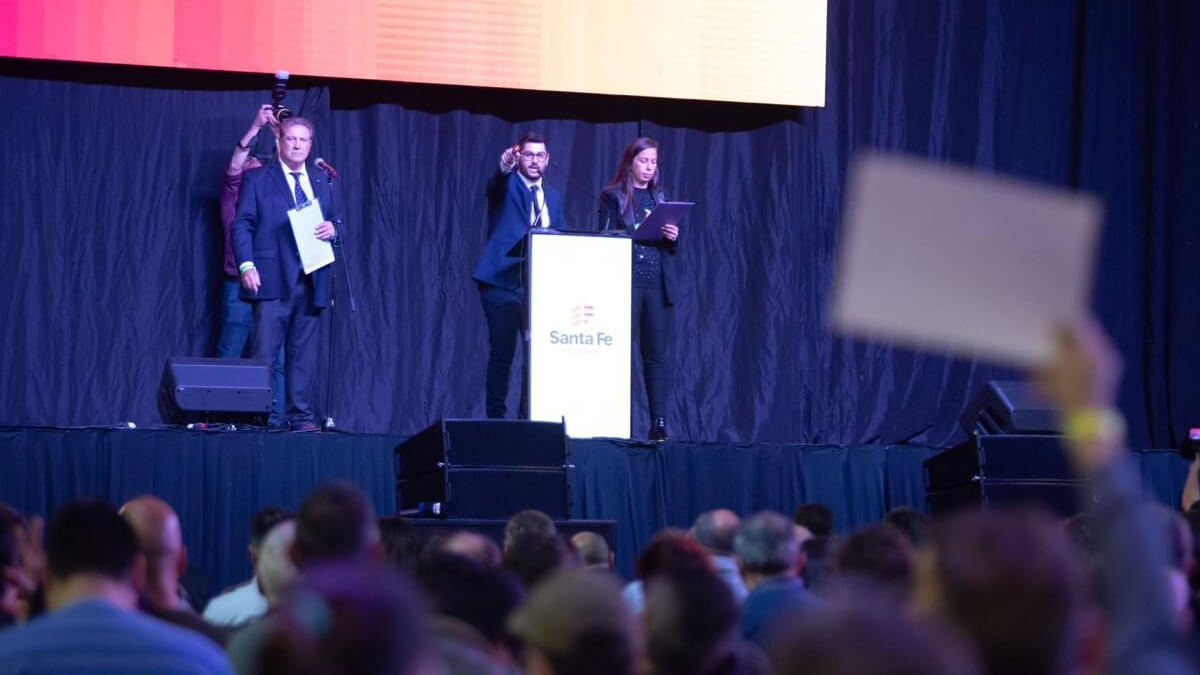 Subasta de bienes incautados en Santa Fe con autos y avión en remate público Aprad Rosario