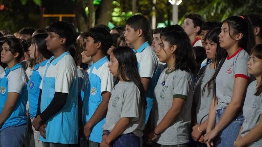 alumnos-promesa-constitucion-villa-ocampo.jpg