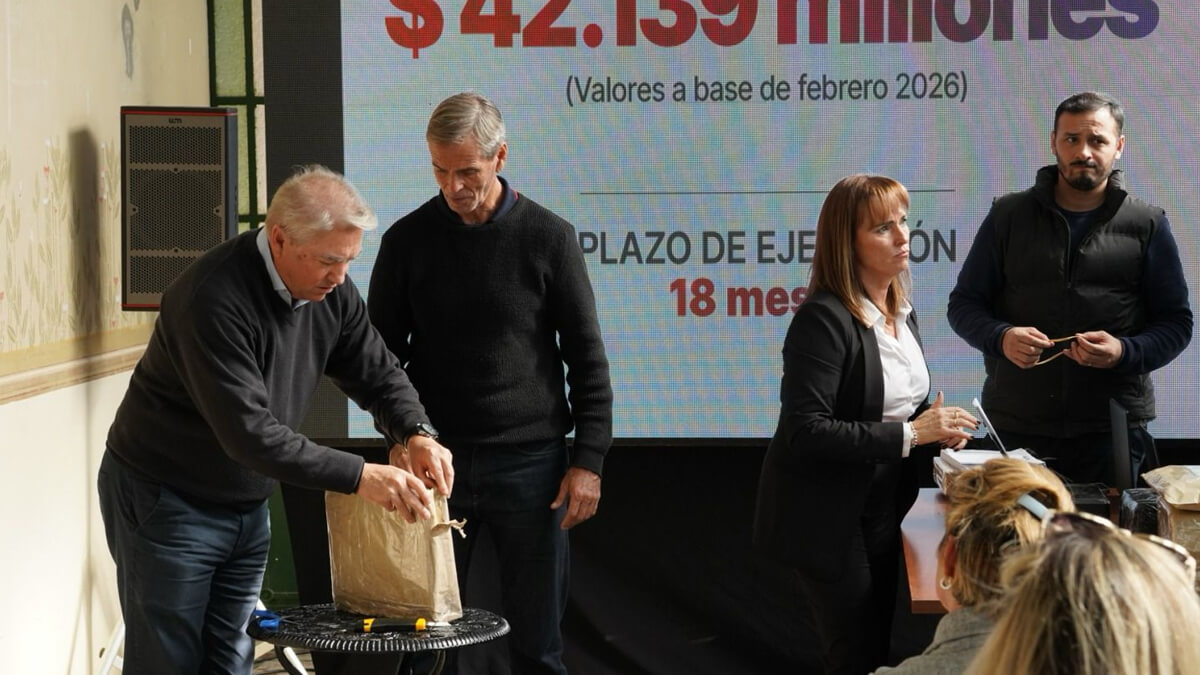 Apertura de sobres para la repavimentación de la Ruta Provincial 1